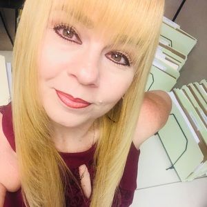 Meet your Posher, Posh